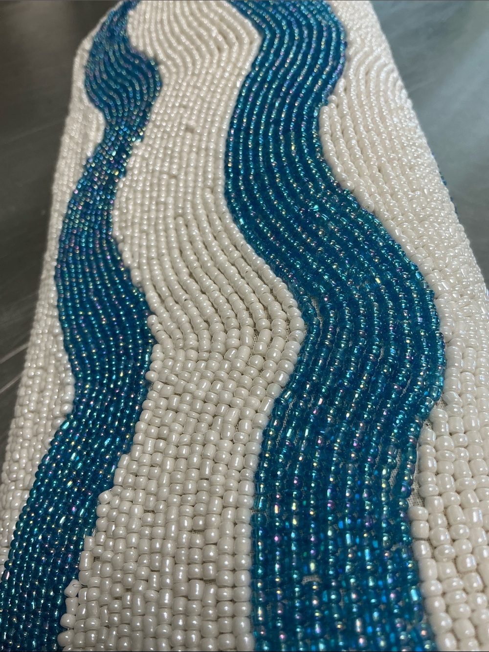 KC Malhan  Beaded turquoise/white clutch, magnetic closure. - Picture 9 of 9